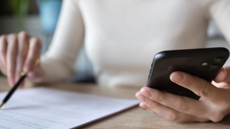 vay vốn ngân hàng hay công ty tài chính